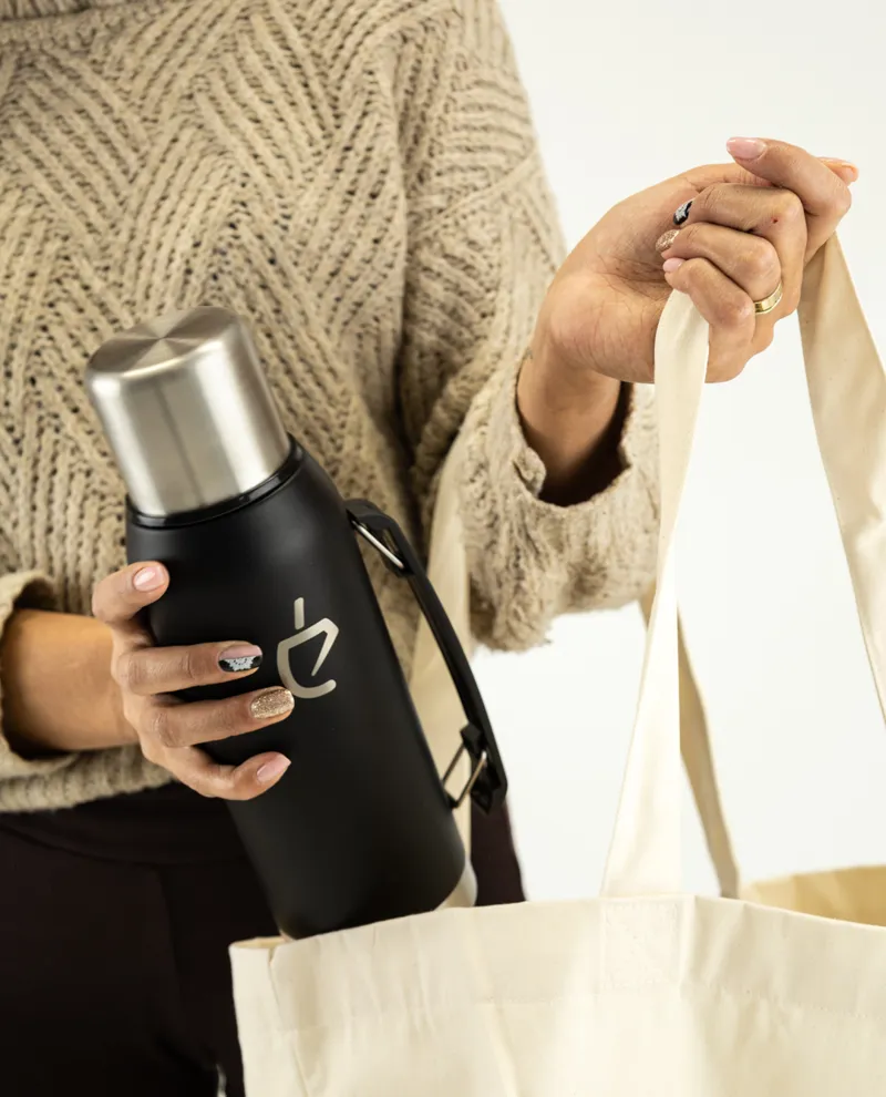 Un Mate termosas — juodas