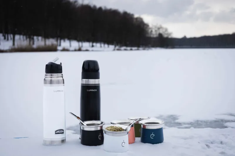 Un Mate termosas — juodas